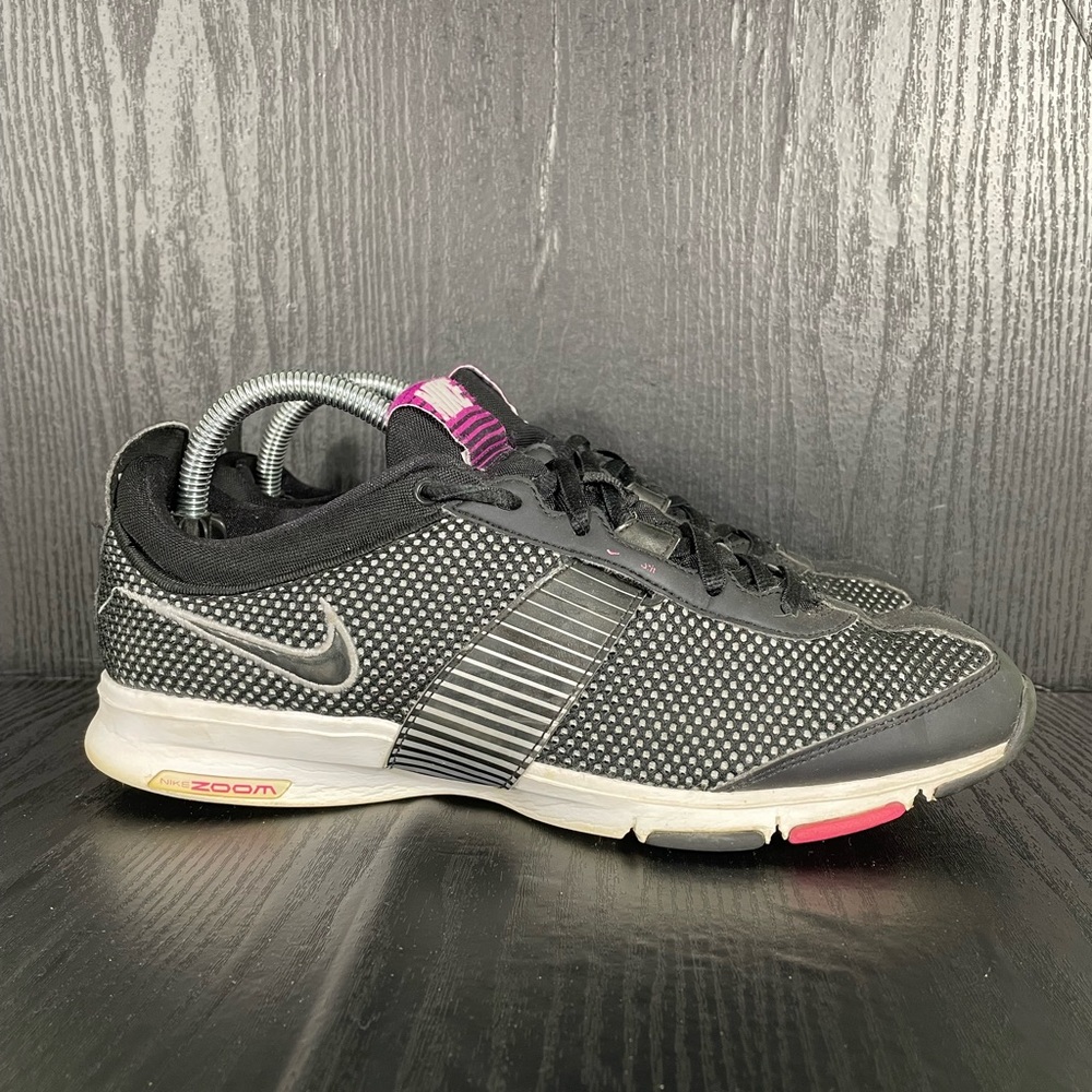 Nike Zoom Trainer Essential 2 Women’s size 10